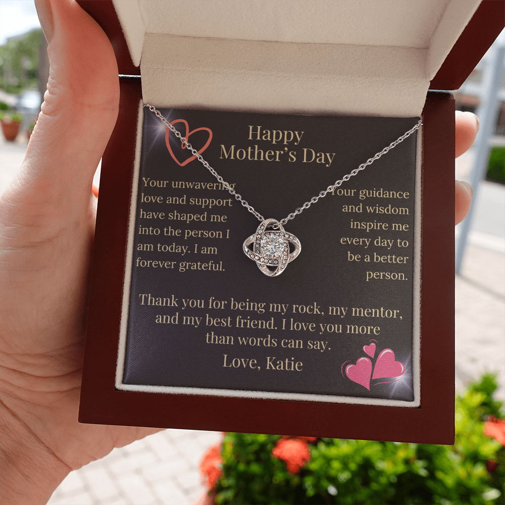Love Knot Necklace for Mom – A Personalized Mother's Day Gift from Her Daughter