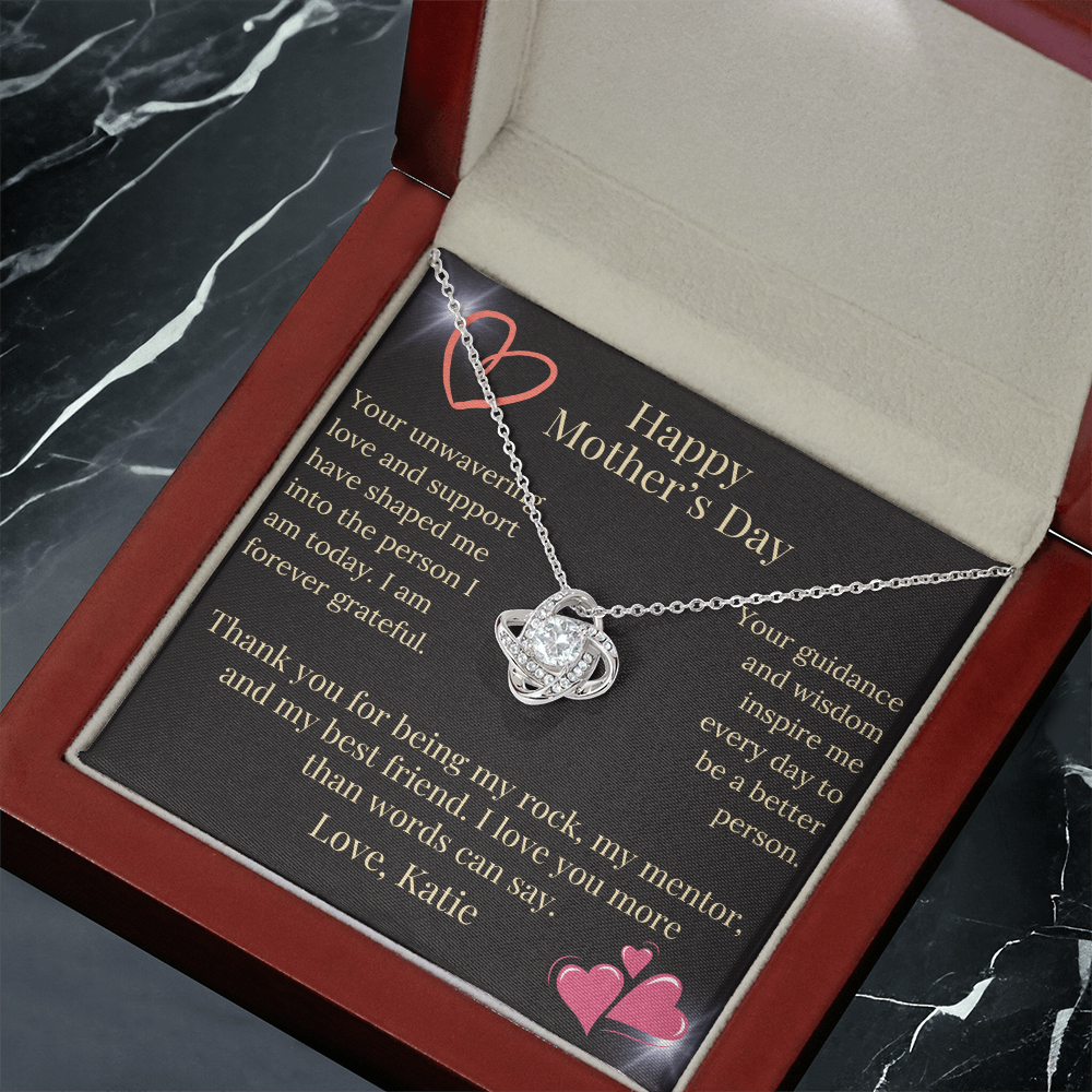 Love Knot Necklace for Mom – A Personalized Mother's Day Gift from Her Daughter